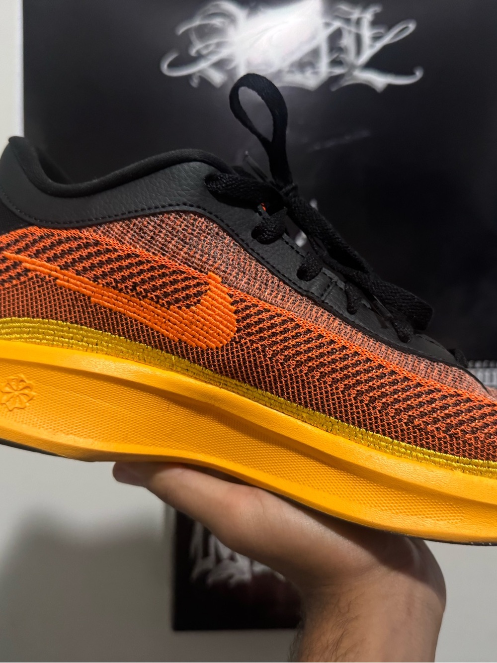 Nike G.T. Hustle Academy Orange Flyknit
Size 11 men - Picture 7 of 11